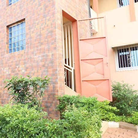 Ferienwohnung Vegas House Yaoundé Exterior foto