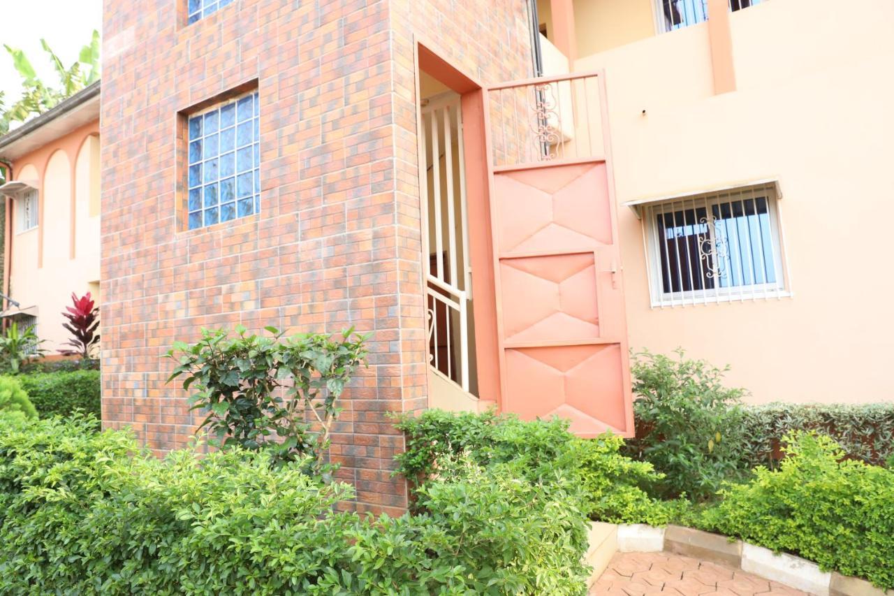 Ferienwohnung Vegas House Yaoundé Exterior foto